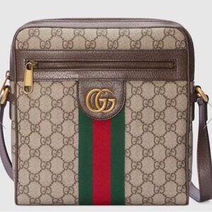 Classic and timeless 
Gucci Ophelia bag including dust bag, tag and original box